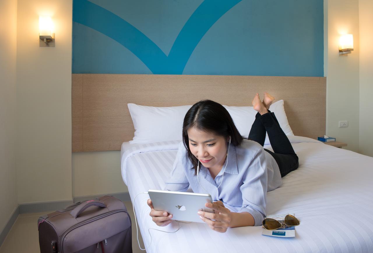 Hop Inn Hotel Makati Avenue Manila Makati City Екстер'єр фото